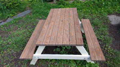 金剛山のベンチ