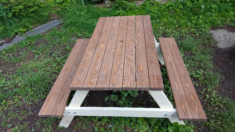 金剛山のベンチ