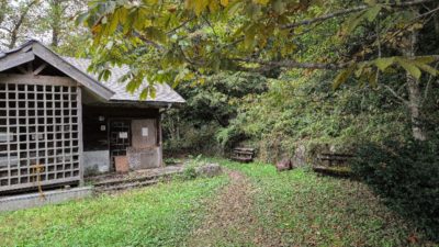 金剛山登山ルート（ロープウェイ駅舎跡）